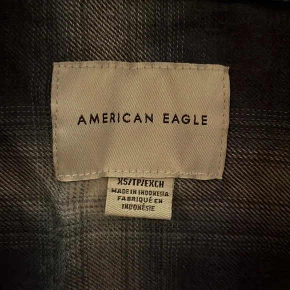 American eagle women’s flannel - Picture 3 of 3